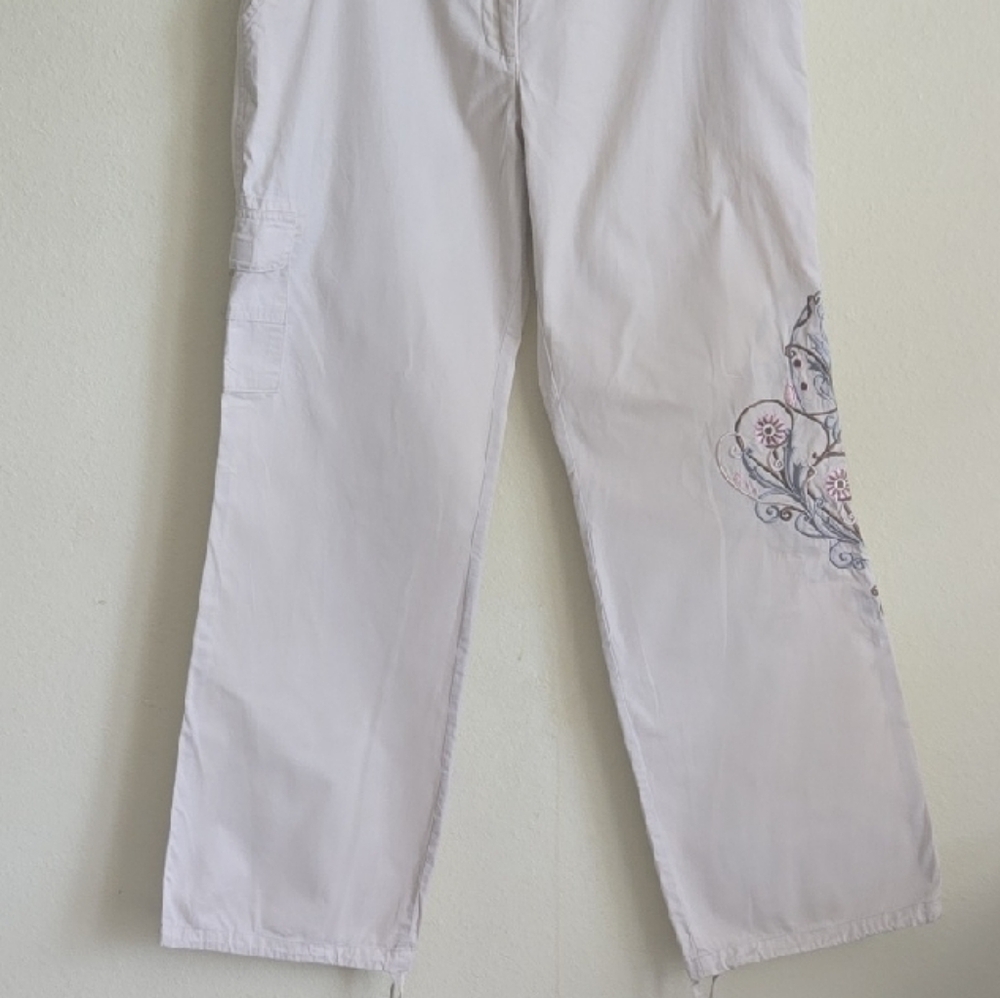 Y2K Daisy Fuentes Embroidered Cargo Pants Size 4 Beige Boho Mid Rise - Picture 11 of 12